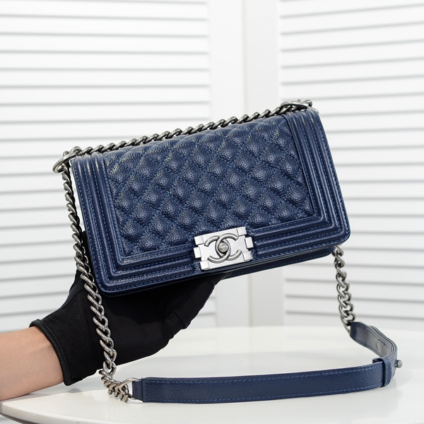 シャネルバッグ細部ディテール